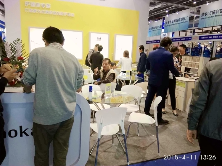 上海電動(dòng)醫(yī)療床廠家